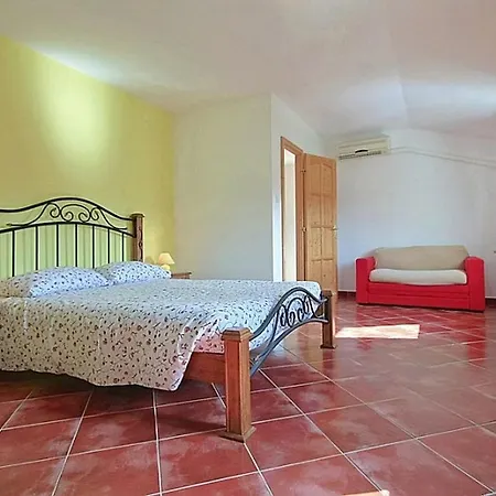 Holiday home Nolissima Karojba