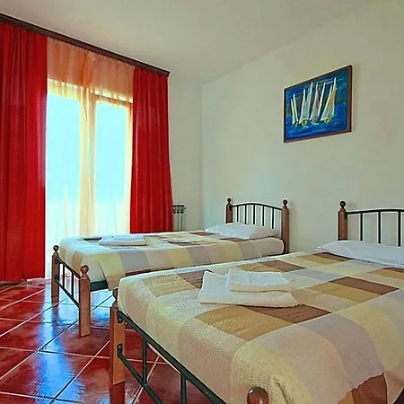Holiday home Nolissima Karojba