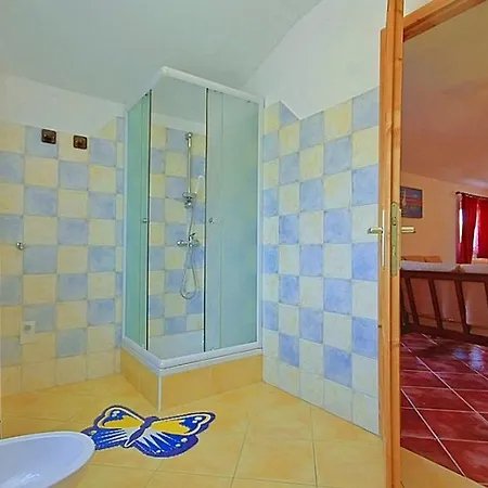 Nolissima Holiday home Karojba